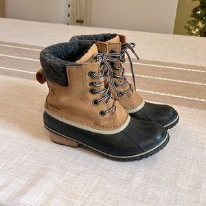 Sorel boots waterproof, size 6.5